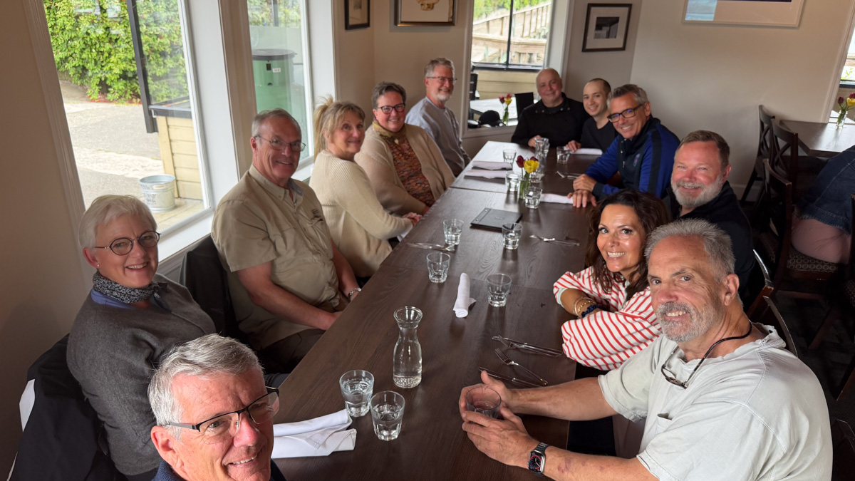 Group dinner at Auntie Pesto's in Ganges